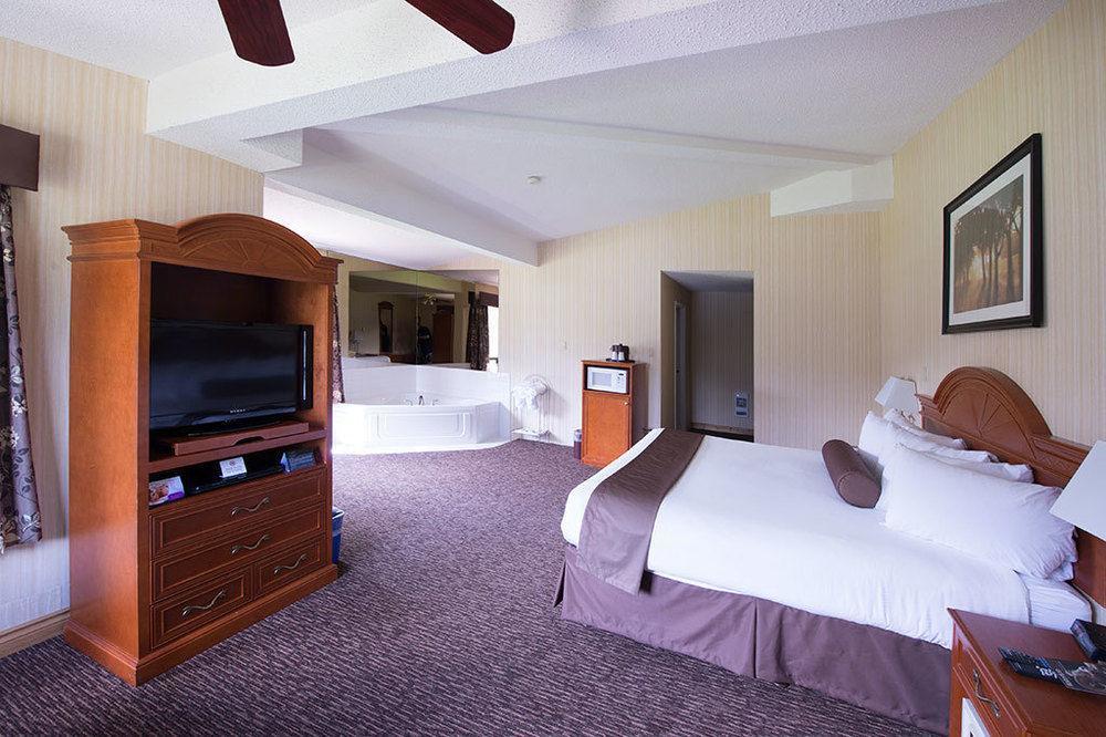 Bayshore Inn & Spa Waterton Park Extérieur photo