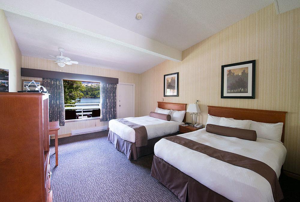 Bayshore Inn & Spa Waterton Park Extérieur photo